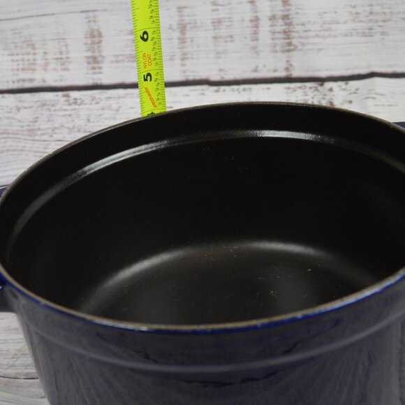 Staub 22 Blue Enameled Dutch Oven 2.6L NO LID GUC READ - Picture 10 of 13